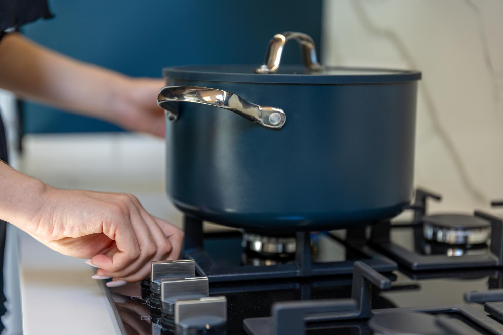 Kelebihan Kompor Tanam, Pilihan Tepat untuk Dapur Modern dan Elegan